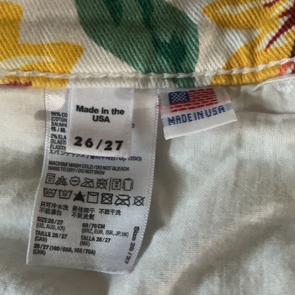 American Apparel Sun Flower Shorts🌻 - Picture 4 of 5